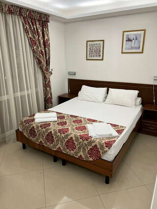 Гостиница Тристар Геленджик Трехместный номер-5