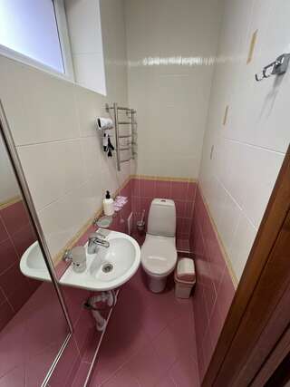 Гостиница Тристар Геленджик Классический четырехместный номер-4