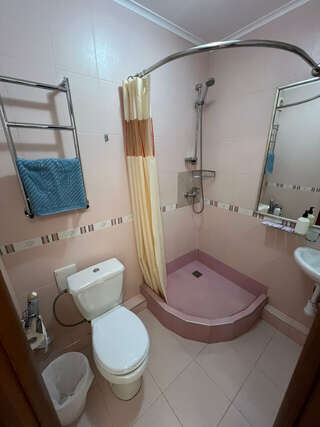 Гостиница Тристар Геленджик Трехместный номер-7